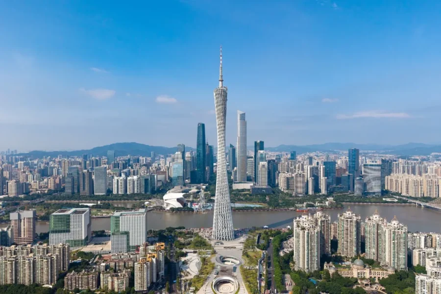 卖家故事｜北大投行陈紫阳 2025 年亚马逊卖牛仔裤破 200 万美金，复盘细分赛道与产业带协同-新闻简介插图